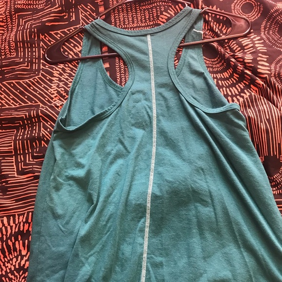 Workout Tank Top - Picture 3 of 4